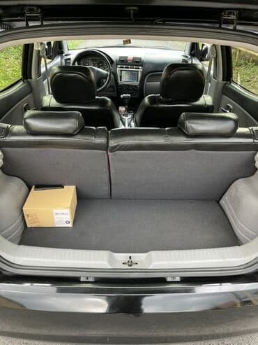 azlitrajlı avtomobil: Xüsusiyyətlər: - Kompakt kuzov, şəhər üçün çevik idarəetmə - Ön duman — 9