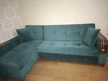 generator satilir: L‑şəkilli, açılıb‑yığılan, bazalı divan. - Rəng: tünd yaşıl (velur — 2