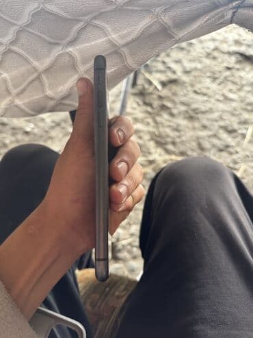 iphone 11 arxalıq: IPhone 11, 128 GB, Qara, Barmaq izi, Face ID, Sənədlərlə — 3