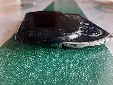 memo cx: Sony PSP Go (PSP-N100x) əl konsolu - Sürüşdürülən dizayn: ekran — 4