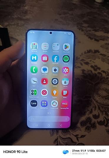 htc one: Samsung Galaxy S22, цвет - Черный, Беспроводная зарядка — 6