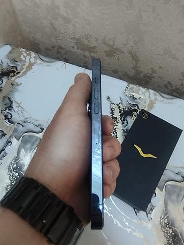 13 pro maxs: IPhone 13 Pro, 256 GB, Sierra Blue, Simsiz şarj — 6