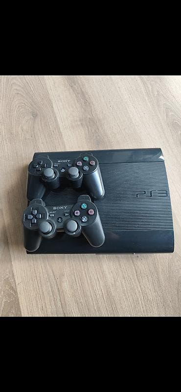 PS4 (Sony PlayStation 4): Ps 3 tecili satlir 11ədədi 1 ədədin Qiymet 240 azn.Ünvan Yasamal — 1
