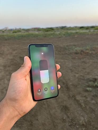 iphone 8plus barter: IPhone X, 64 GB, Qara, Face ID — 4
