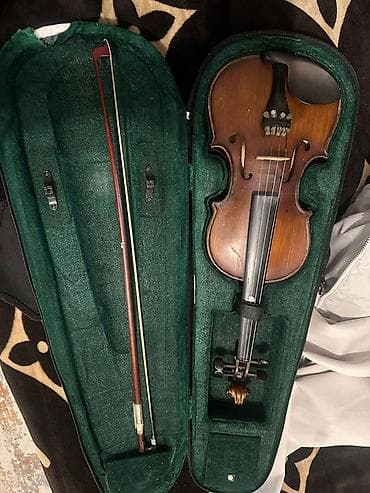 Skripka dəsti 4/2 Çox az qız işlədib, yenidir bir cızığı belə yoxdur