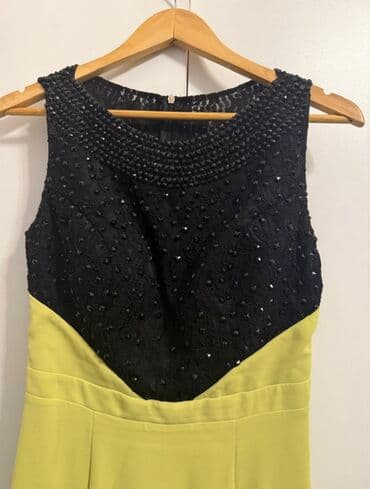 Qadın ziyafət geyimi