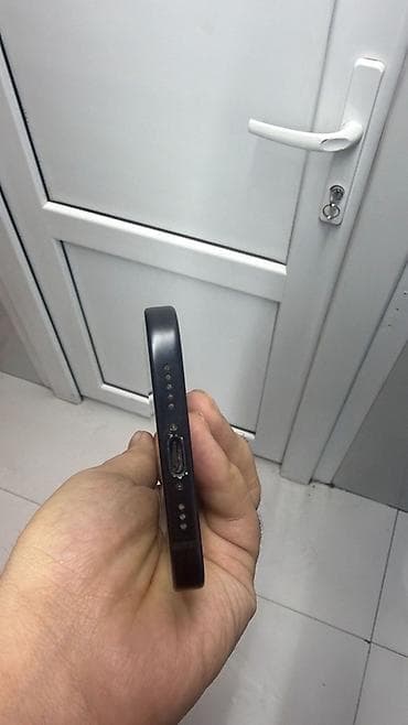telefon batareya satisi: IPhone 15, 128 GB, Black Titanium, Simsiz şarj, Face ID, Sənədlərlə — 4
