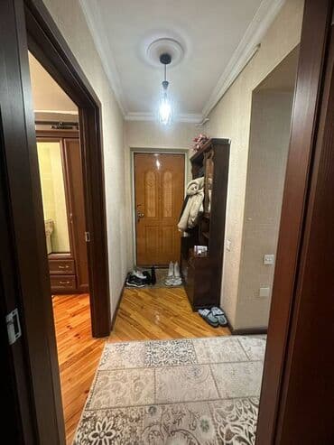 rabocide satilan evler: Bakı, 3 otaqlı, Köhnə tikili, m. Həzi Aslanov, 80 kv. m — 12