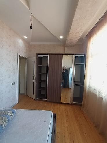 kiraye ev gencede: 2 otaqlı mənzil – mətbəx/studiya tipli zal və yataq otağı — 2