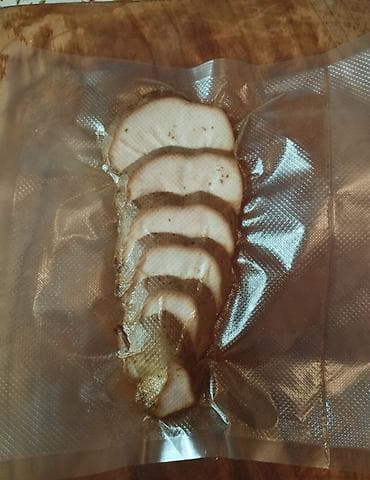 Ləpələr: Vakuum qablaşdırmada hisə verilmiş toyuq məhsulları, butov qanadi — 1