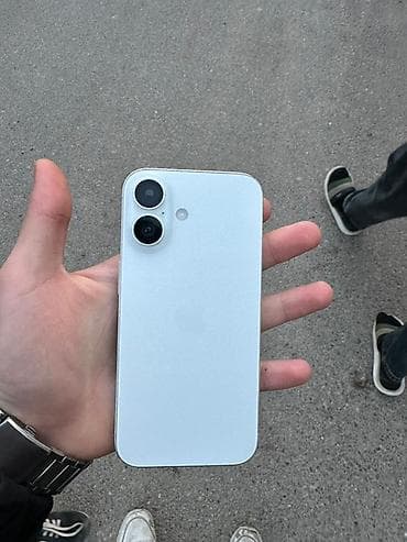 Elektronika: IPhone 16, 128 GB, Gümüşü — 9