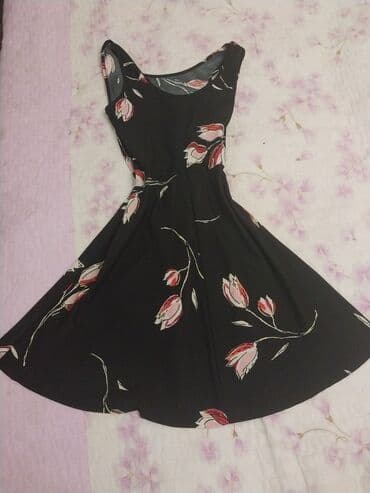 qızlar üçün şifon ətəklər: Qadın geyimləri – 4 ədəd don dəsti 1) Qara rəngdə, çiçək naxışlı — 1