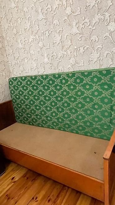 Çarpayılar: Taxt çarpayı – tək nəfərlik - Korpus: təbii ağac/şpon görünüşlü — 4