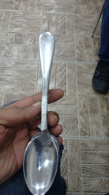 ət kotuyu: Restoran malzemeleri ; Klimalar, kameralar, 2 tane döner ocağı, kebap — 16