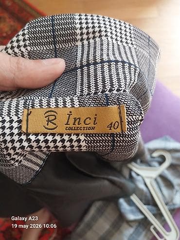 ağlar: Qadınlar üçün şık pencək-yelėk salvar - Model: qolsuz, ikicərgəli — 4