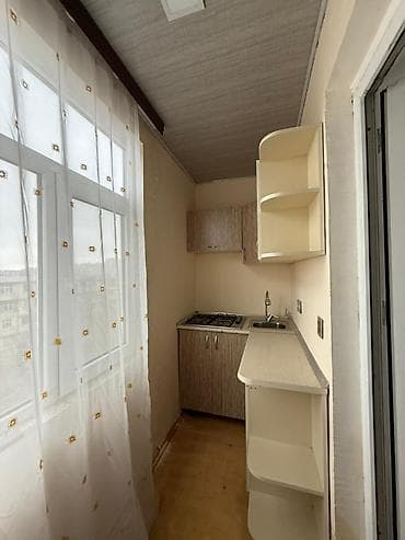 kiraye ev 200 manat: Xaqlar metrosuna 5 dəqiqə piyada məsafədə 1 otağdan 2 otağa Boş Mənzil — 8