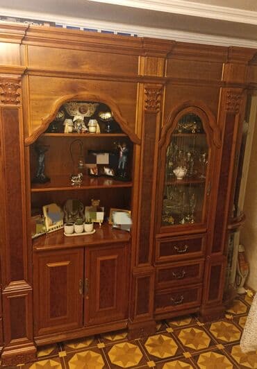 1 kub taxta nece kvadratdir: Б/у, Распашной, Угловой шкаф, Сервант, Италия — 9