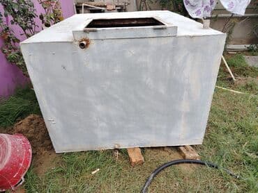 işlənmiş su çənləri: Bak, Metal, 3000 l l — 1