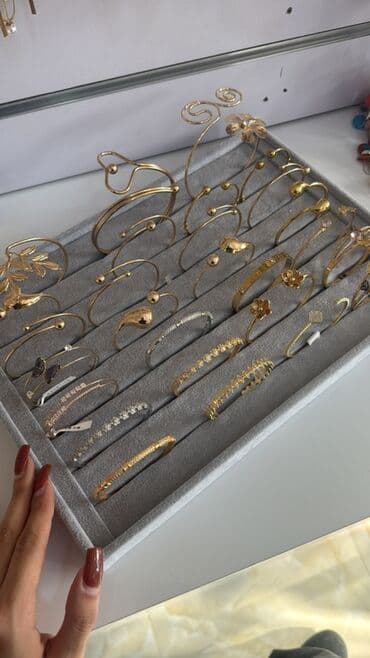 pandora qizil qolbaqlar instagram: Qadın bəzək aksesuarları – geniş seçim Məhsullar: - Qızılı tonlarda — 6