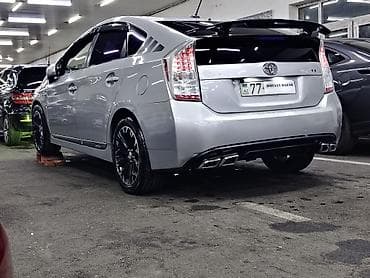 prius bolt: Toyota Prius: 1.8 l | 2010 il Hetçbek — 3