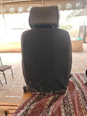 haval avtomobilleri: Avtomobilin ön oturacağı - Rəng: qara - Başaltılı model - Parça — 1