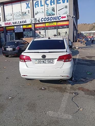 1000 manat ilkin ödəniş maşin heç bir prablemi yoxdu Ağ rəngli 4 — 6