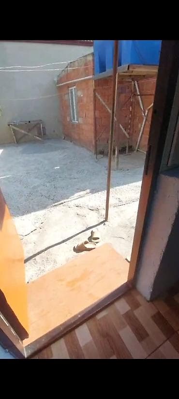 2 otaqli heyet evi ayle ucun verilir evde xaladenik paltar yuyan qaz — 1