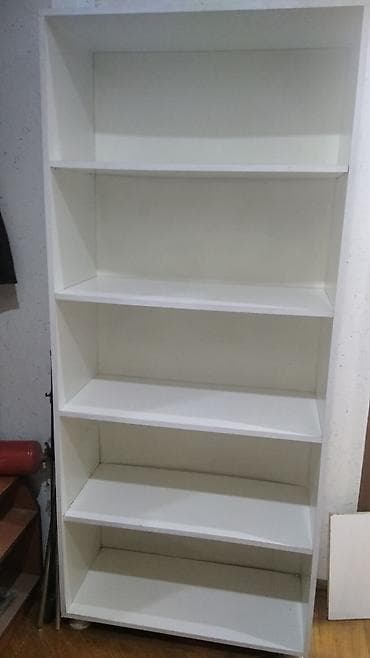 sade divanlar: Düz masa, Stulsuz, Polkasız, Siyirməli, Sadə laminat — 2