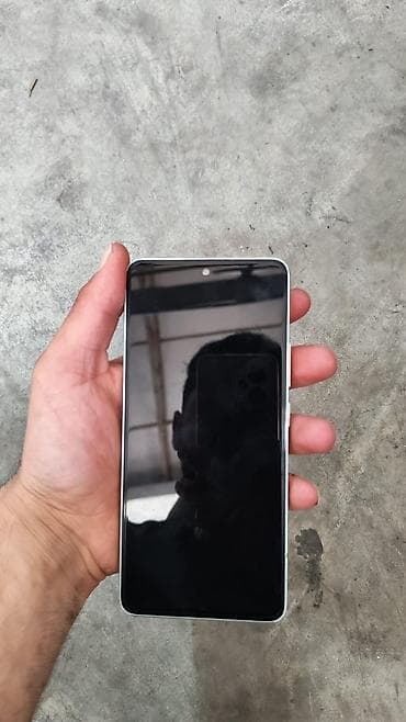 Redmi note 13 noqte czıqsz 128 yaddaşdr ancaq ipone ile barter olunur — 2