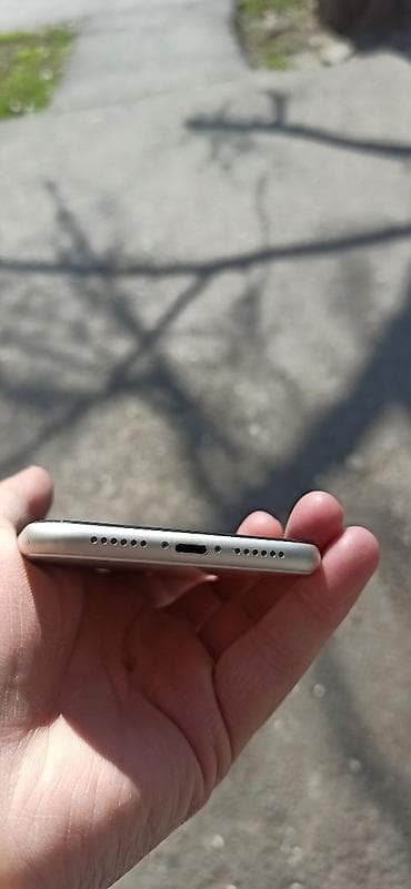 iphone 17 pro max qiyməti: IPhone 11, Ağ, Face ID — 5