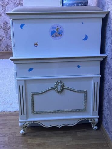 bir yaş tortları: Oğlan və qız üçün, Yeni, Beşik, Matras ilə — 6