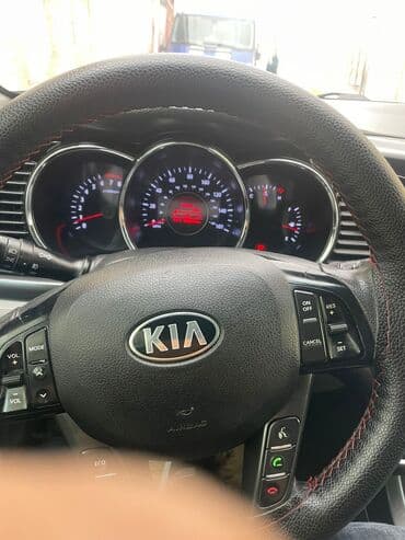 kia sorenta: Kia Optima sedan – gümüşü rəngdə, şıq və idman ruhlu komplektasiya — 9
