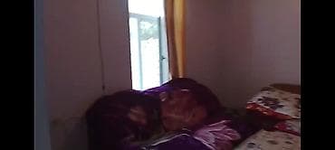 kiraye evlee: 2 otaqlı həyət evi.belediyye senedidi - Plan: qonaq otağı + yataq — 4