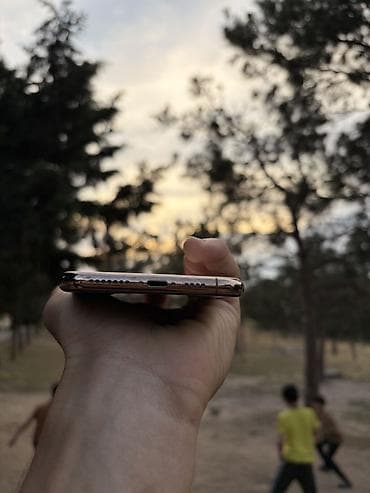 ipad air 2: IPhone 11 Pro Max, 64 GB, Qızılı, Simsiz şarj, Face ID — 3