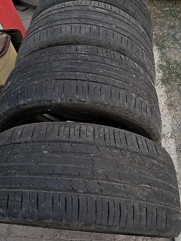 sud ceni: 275 40 22 əla vəziyyətdə bir kamplekt təkər heç bir problemi yoxdur — 3