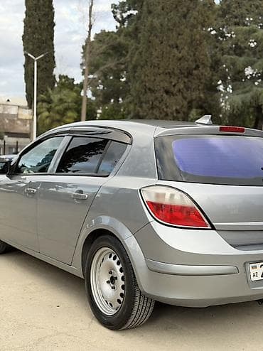 Motonəqliyyat: Opel Astra: 1.4 l | 2004 il 317077 km Hetçbek — 7