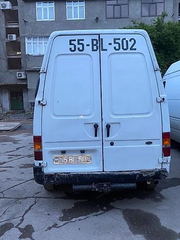 Ford Transit: 2.5 л | 1995 г. 454595 км Седан — 1