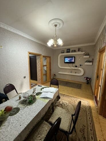 hökməlidə: Hökməli 3 otaqlı, 81 kv. m, Kredit var, Orta təmir — 8