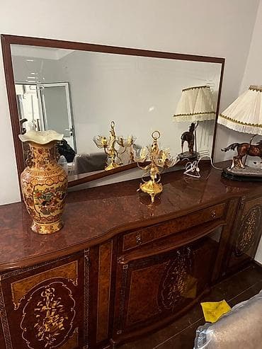 Bufetlər: Klassik üslubda konsol-bufet və böyük güzgü (Ispaniya) - Material — 3