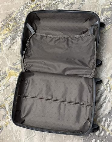 Çamadanlar: Çamadan tecili satilir endirimle 30 azn‼️‼️‼️Heç bir problemi — 4