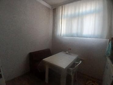 kiraye gence: 4 otaqlı mənzil – zövqlü interyer və tam mebel Xüsusiyyətlər: - Geniş — 4