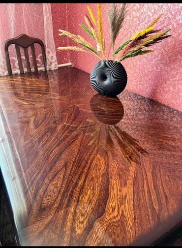 Qonaq masası, Açılmayan, Dördbucaq masa