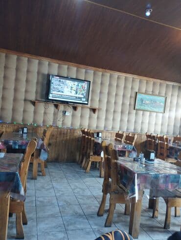 Kommersiya daşınmaz əmlakının satışı: Salam.buzovnada kafeyə xanım ofisiant tələb olunur.iş saatı səhər saat — 4