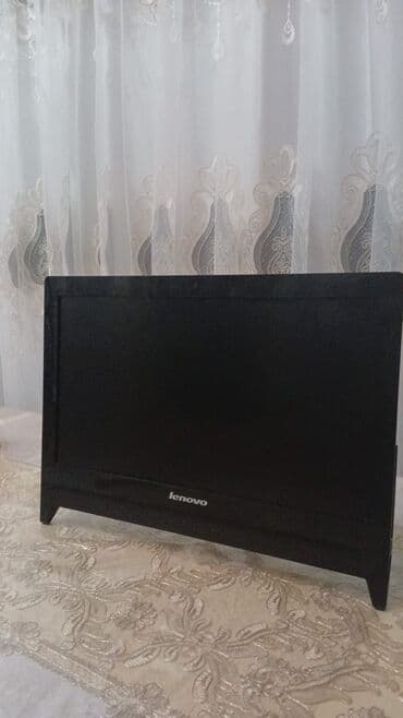 komputerlər diz ustu: Lenovo stolüstü monitor - Marka/model: Lenovo (marka loqosu ön — 1