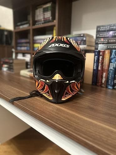 moto almaq: Axxis off-road/motokros kaskı Salam aleykum 280manata alınıb çənəsi — 1
