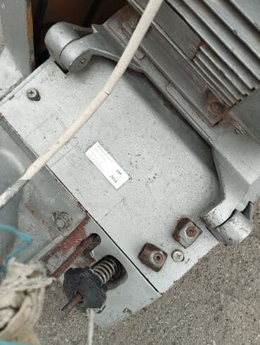 duvar saatlari: Saat kimi isleyir yenilerdendir — 2