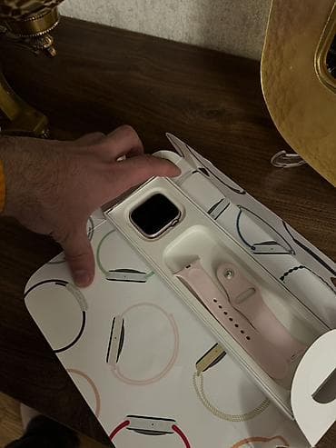 107 ekran: Yeni, Smart saat, Apple, Sensor ekran, rəng - Çəhrayı — 1