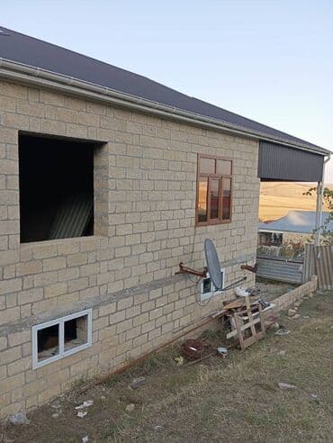 bakıda 1 otaqlı ucuz kirayə evlər: 5 otaqlı, 8 kv. m, Orta təmir — 3