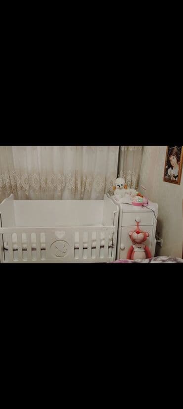 carpayi usaq: Oğlan və qız üçün, Dördbucaq, Beşik, Dəstsiz, Matras ilə, Yellənmə mexanizmsiz — 6