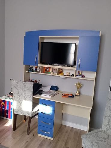 Məktəbli uçun parta